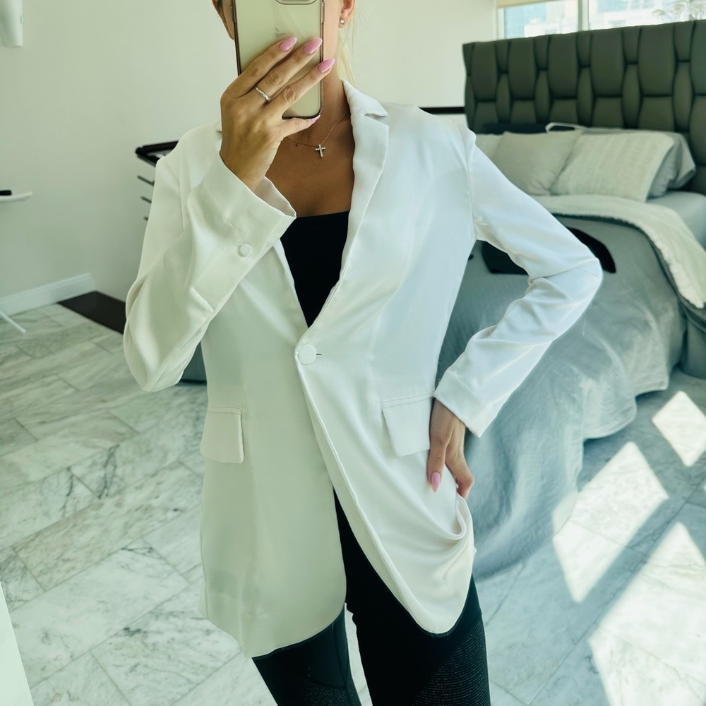 VICTORIAS SECRET BLAZER SATIN WHITE XS 165/84A - Picture 2 of 4